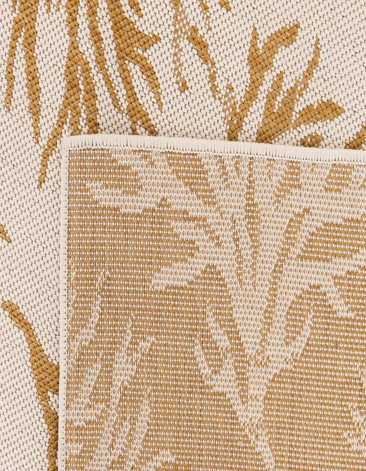 Detail image of  5' 3 x 7' 8  Washable Botanical Indoor / Outdoor Rug