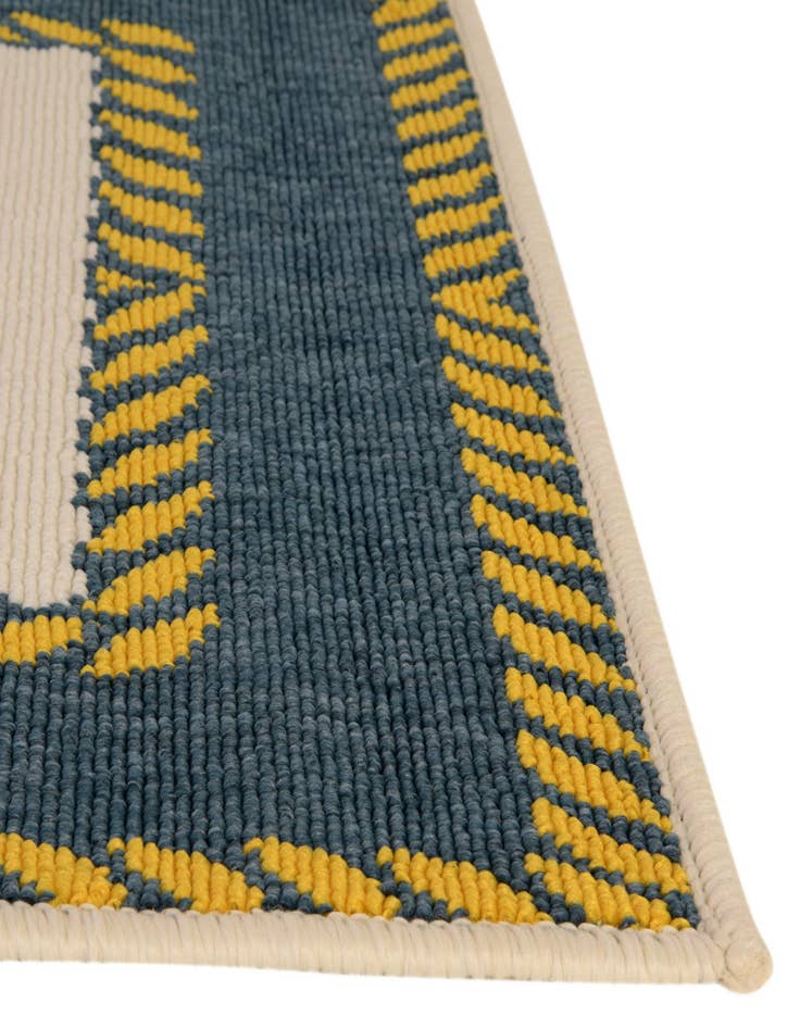 Detail image of  5' 3 x 8'  Washable Coastal Indoor / Outdoor Rug