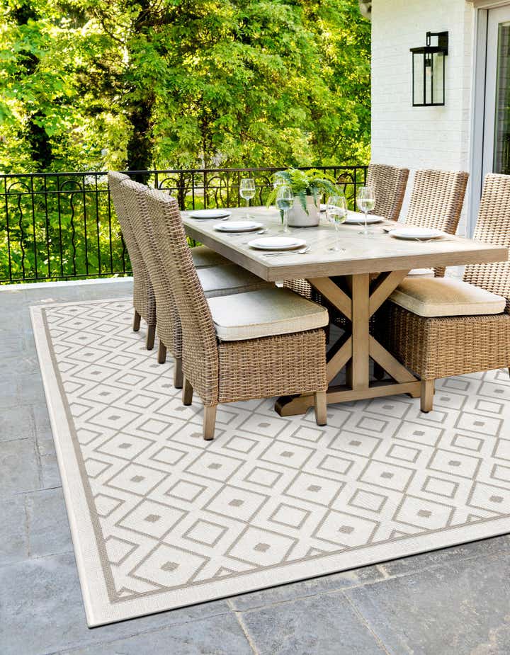 Ivory 9' x 12' Lattice Indoor / Outdoor Rug | Rugs.com