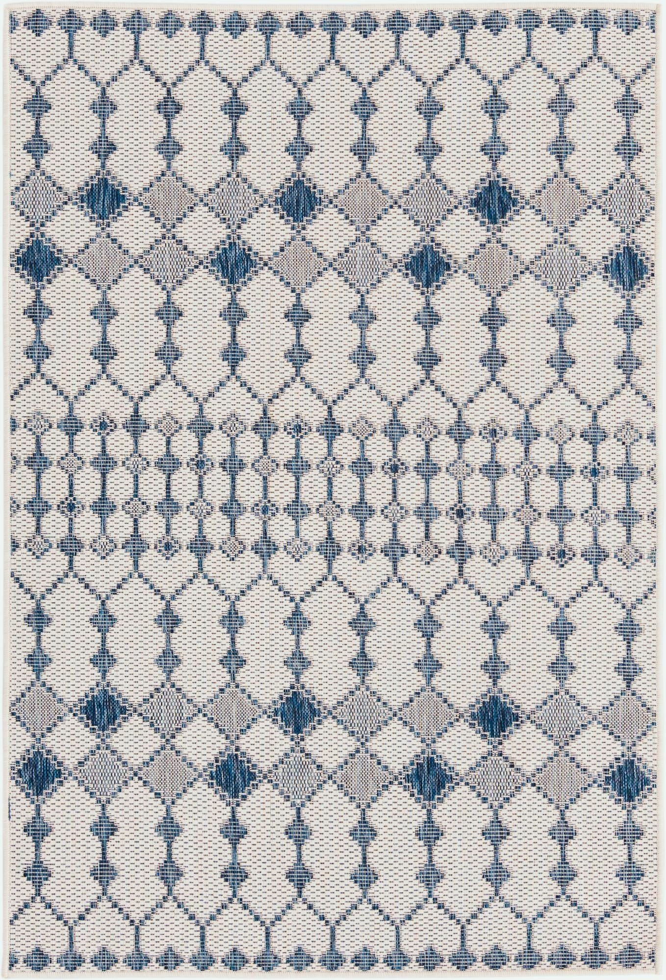  4' x 6'  Washable Lattice Indoor / Outdoor Rug