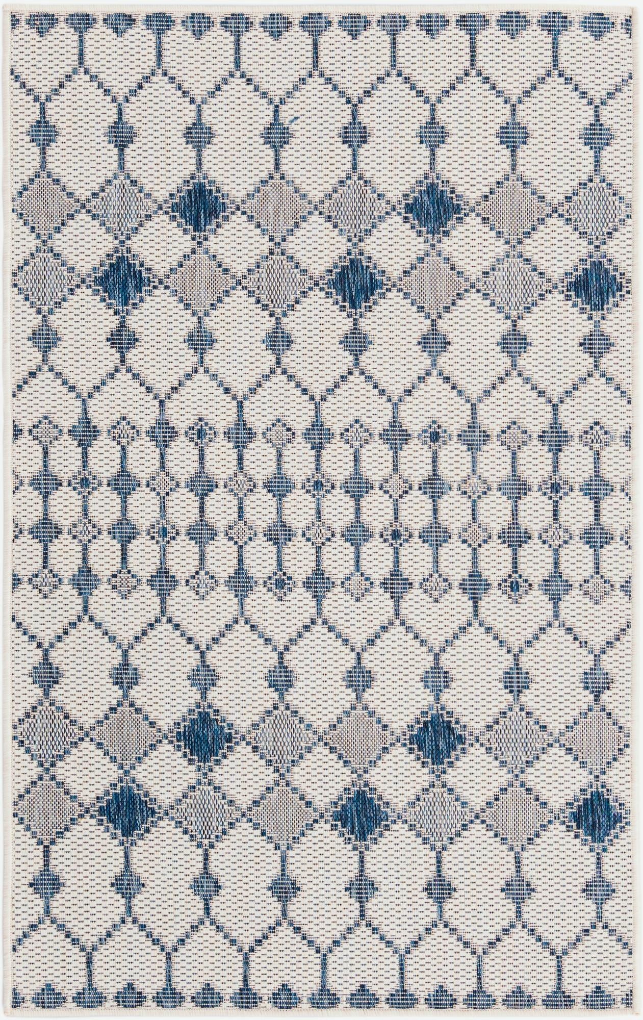  3' x 5' 3  Washable Lattice Indoor / Outdoor Rug