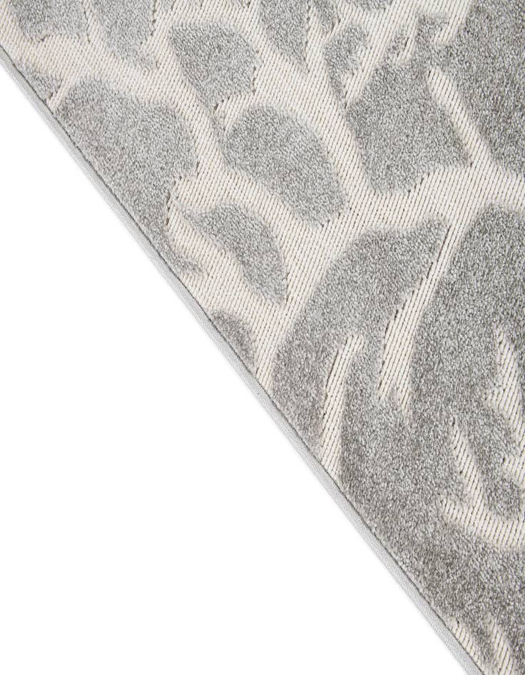 Detail image of  5' 3 x 7' 8  Washable Modern Indoor / Outdoor Rug