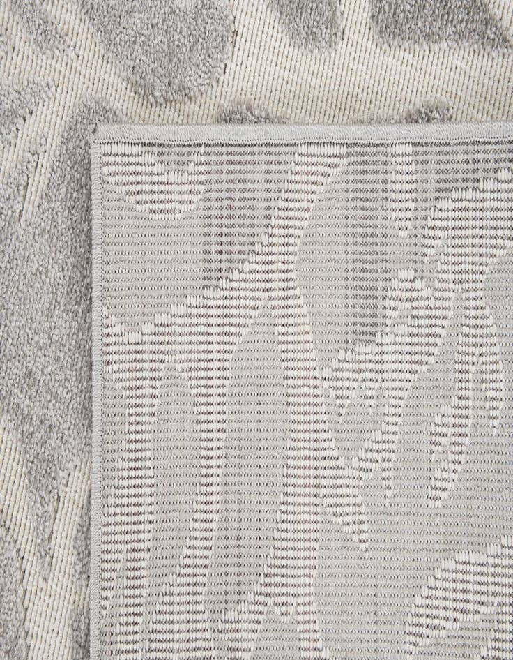 Detail image of  5' 3 x 7' 8  Washable Modern Indoor / Outdoor Rug