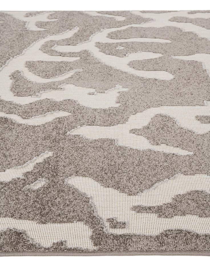 Detail image of  5' 3 x 7' 8  Washable Modern Indoor / Outdoor Rug