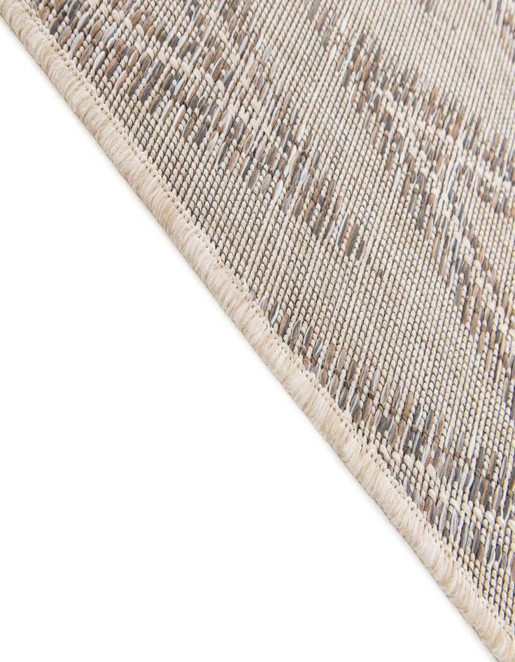Detail image of  5' 2 x 7' 8  Washable Modern Indoor / Outdoor Rug