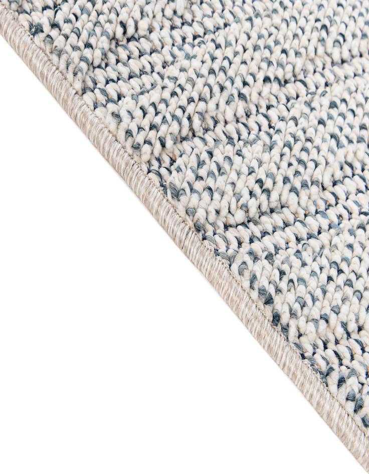 Detail image of  5' 2 x 7' 9  Washable Modern Indoor / Outdoor Rug