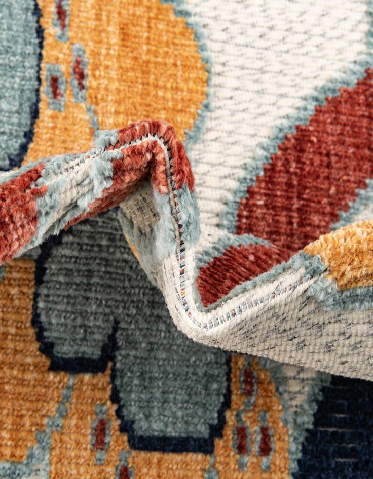 Detail image of  5' x 7' 7  Washable  Indoor / Outdoor Rug