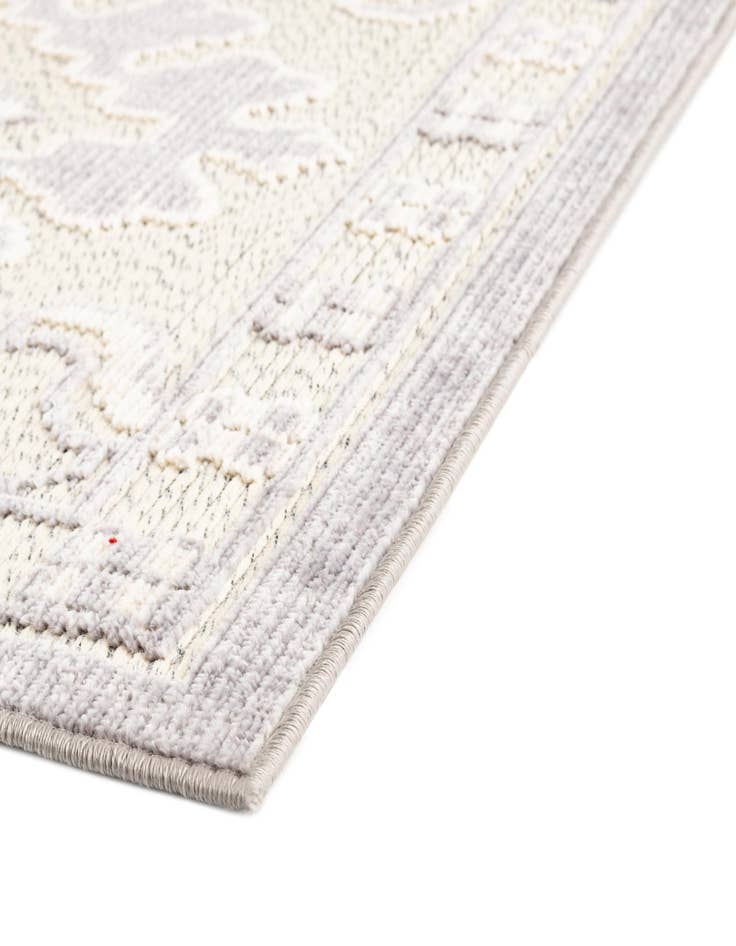 Detail image of  5' x 7' 7  Washable  Indoor / Outdoor Rug
