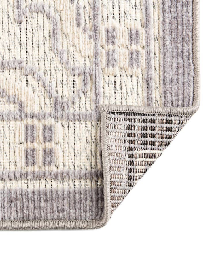 Detail image of  5' x 7' 7  Washable  Indoor / Outdoor Rug