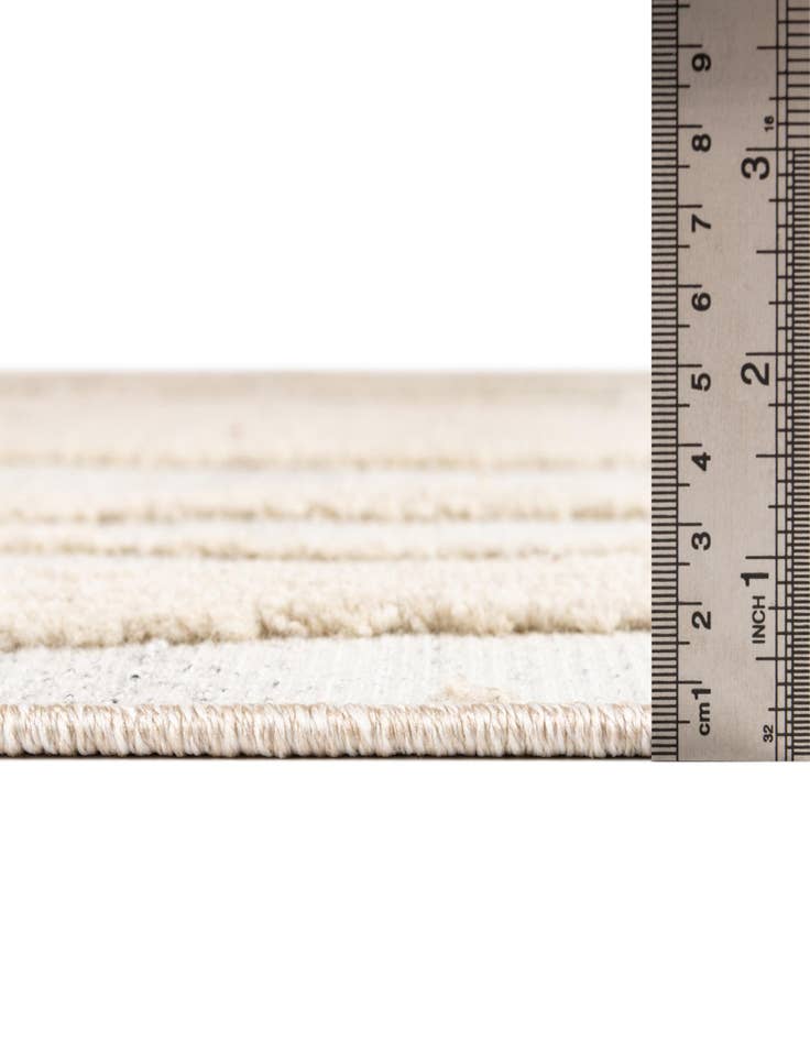 Detail image of  5' x 7' 7  Washable  Indoor / Outdoor Rug