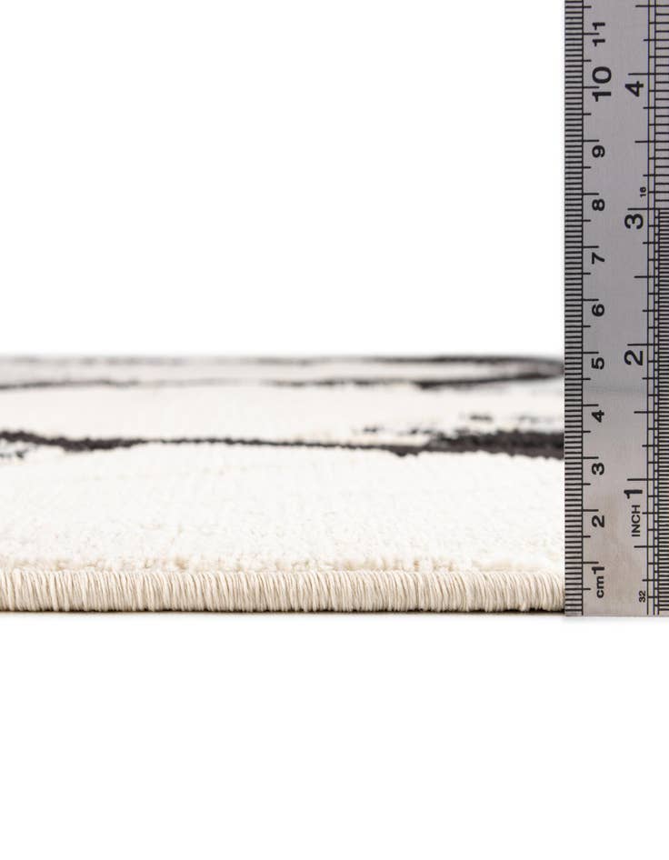 Detail image of  5' 3 x 7' 7  Washable  Indoor / Outdoor Rug