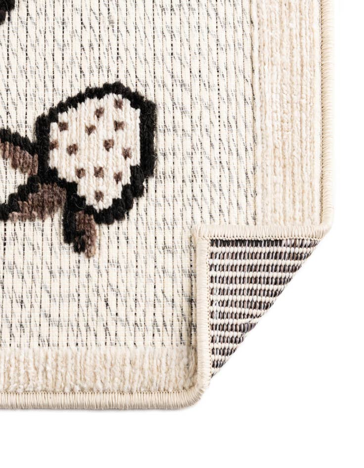 Detail image of  5' x 7' 7  Washable  Indoor / Outdoor Rug