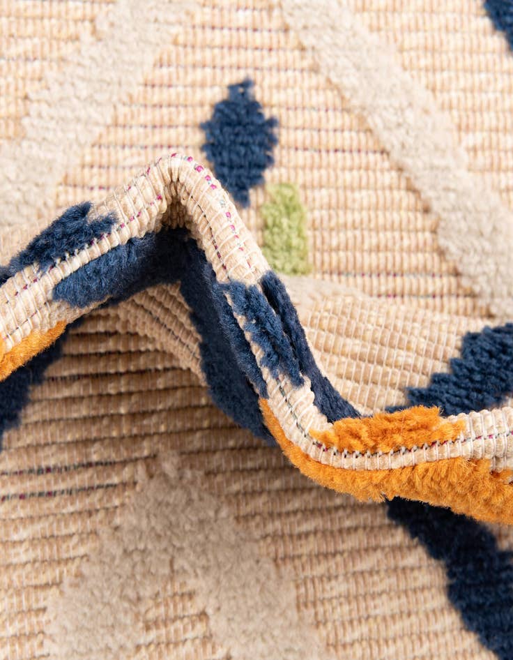 Detail image of  7' 3 x 9' 10  Washable  Indoor / Outdoor Rug