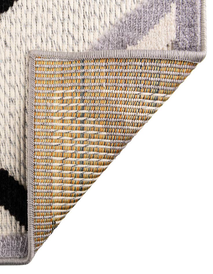 Detail image of  5' x 7' 7  Washable  Indoor / Outdoor Rug