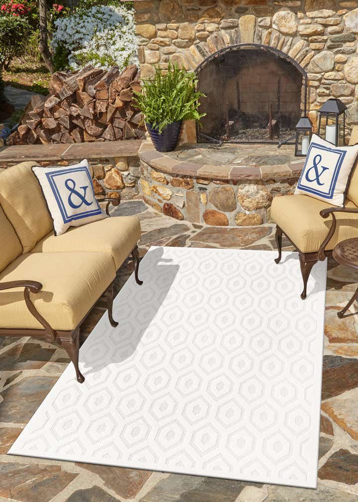 Ivory 7' 10 x 10' Trellis Textured Indoor / Outdoor Rug | Rugs.com