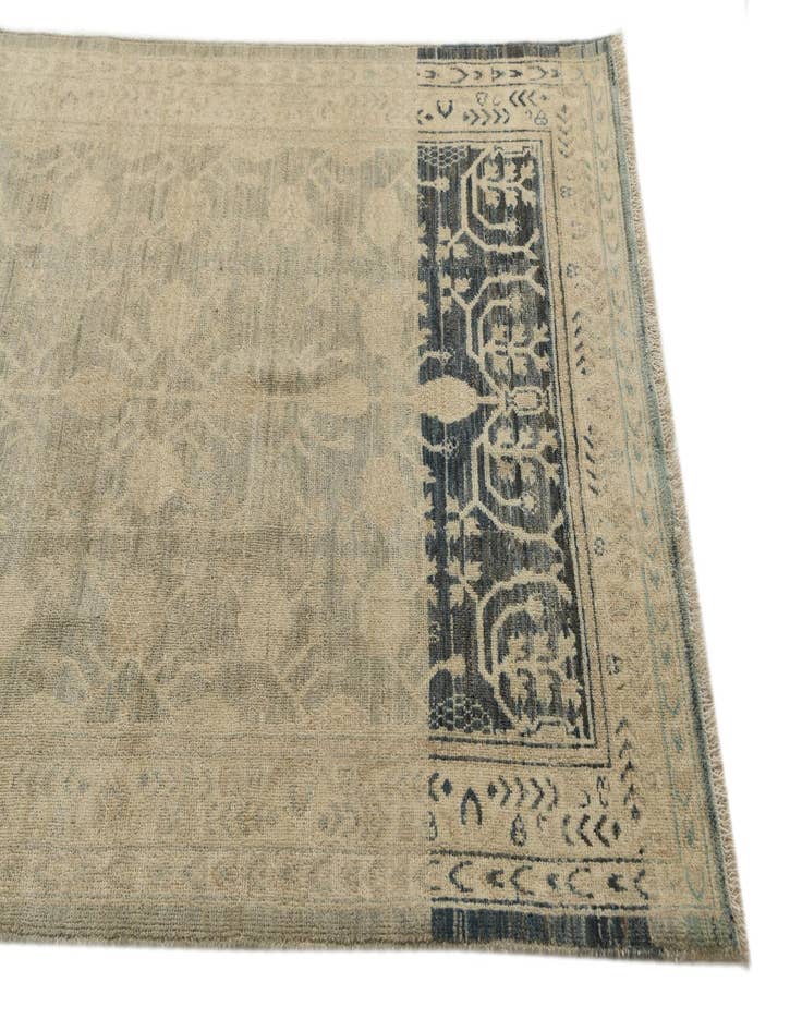 Detail image of  4' 1 x 5' 10  Hand Knotted Peshawar Ziegler Rug