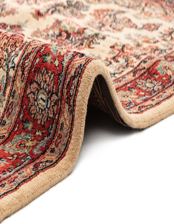 Detail image of  4' 5 x 6'  Hand Knotted Sarough Wool Rug