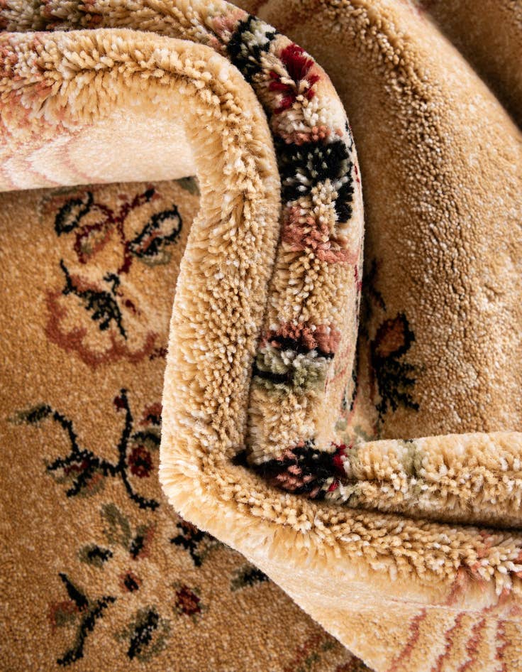 Detail image of  2' 8 x 101' Shahmir Rug