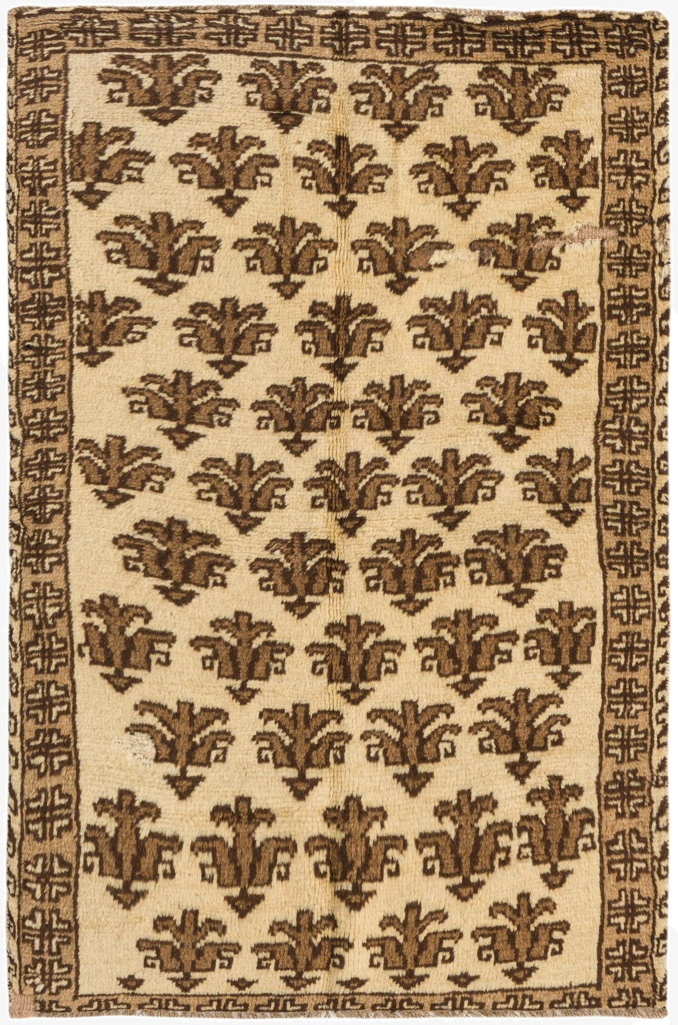  2' 8 x 4' 1  Hand Knotted Shiraz-Lori Persian Wool Rug
