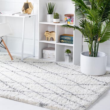  7' x 10' Soft Touch Shag Rug