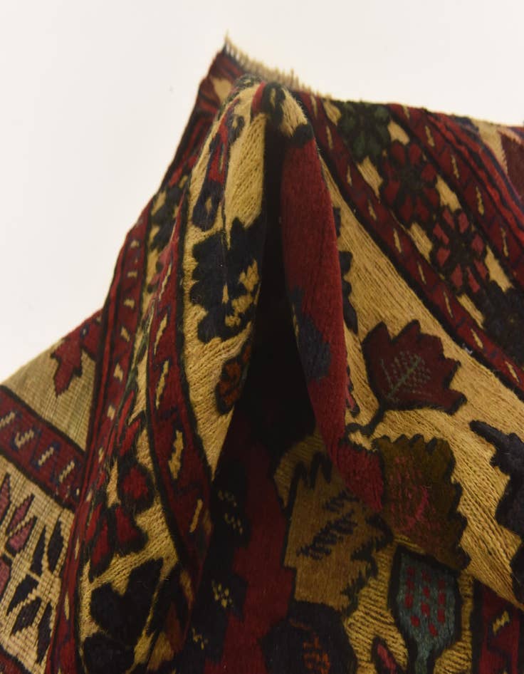 Detail image of  2' 10 x 4' 6  Hand Knotted Sumak Wool Rug