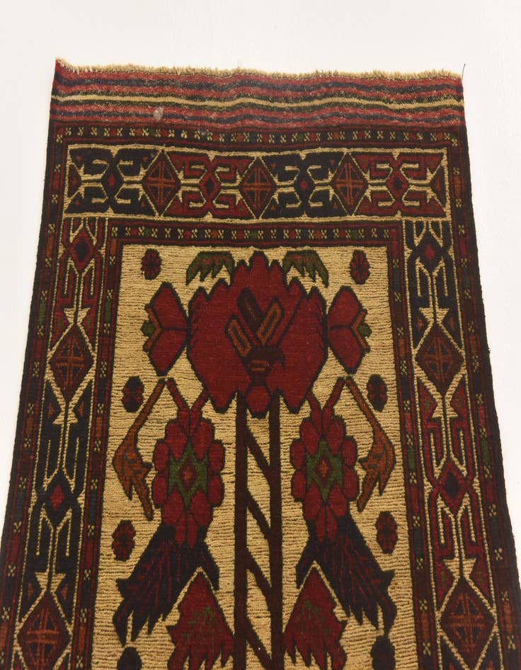 Detail image of  2' 10 x 4' 9  Hand Knotted Sumak Wool Rug