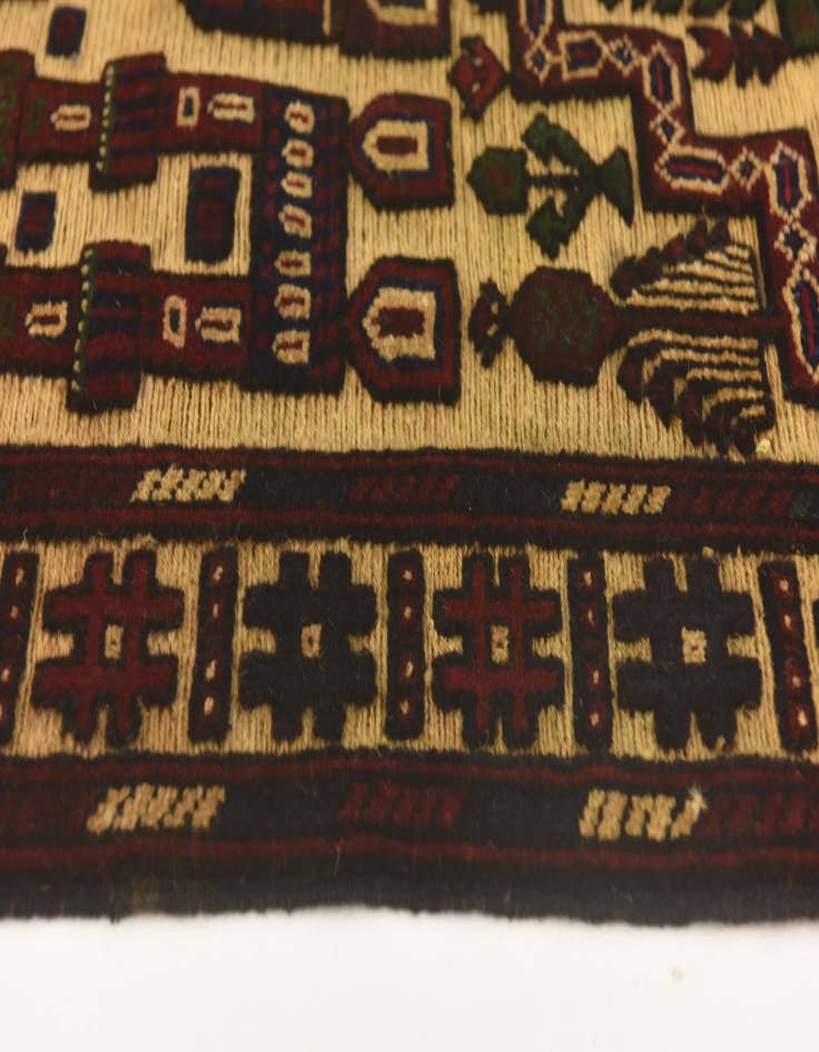 Detail image of  2' 10 x 4'  Hand Knotted Sumak Wool Rug