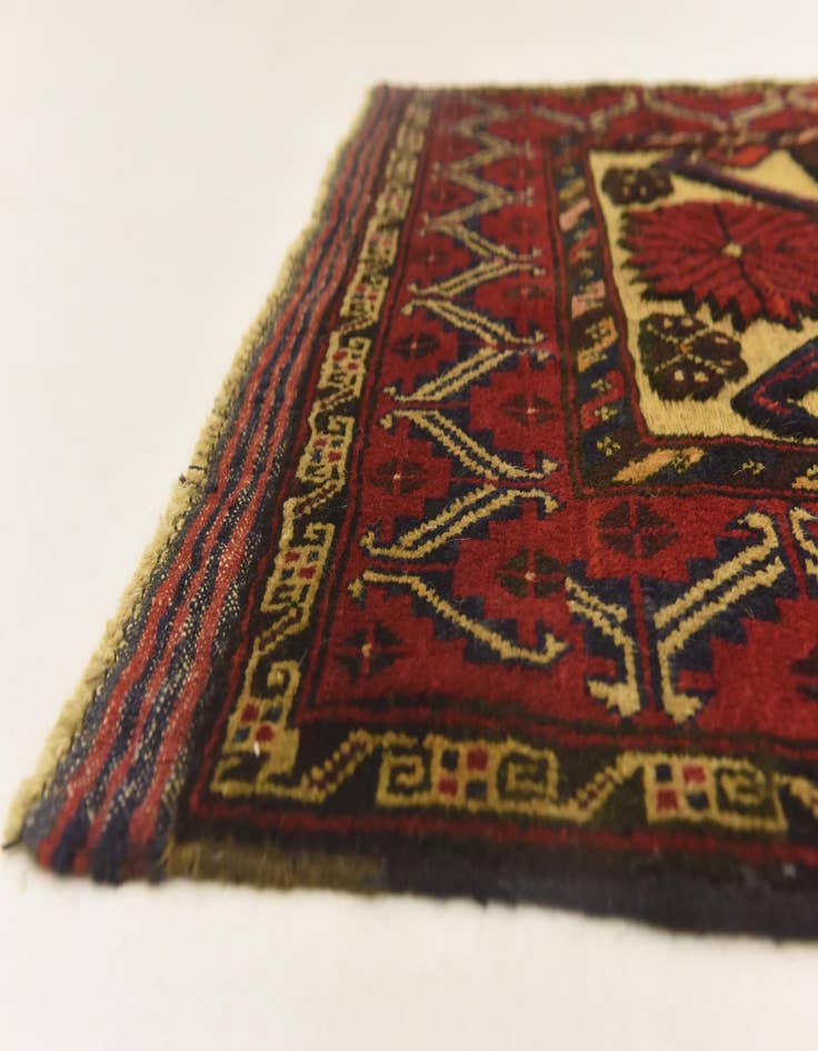 Detail image of  3' x 4' 7  Hand Knotted Sumak Wool Rug