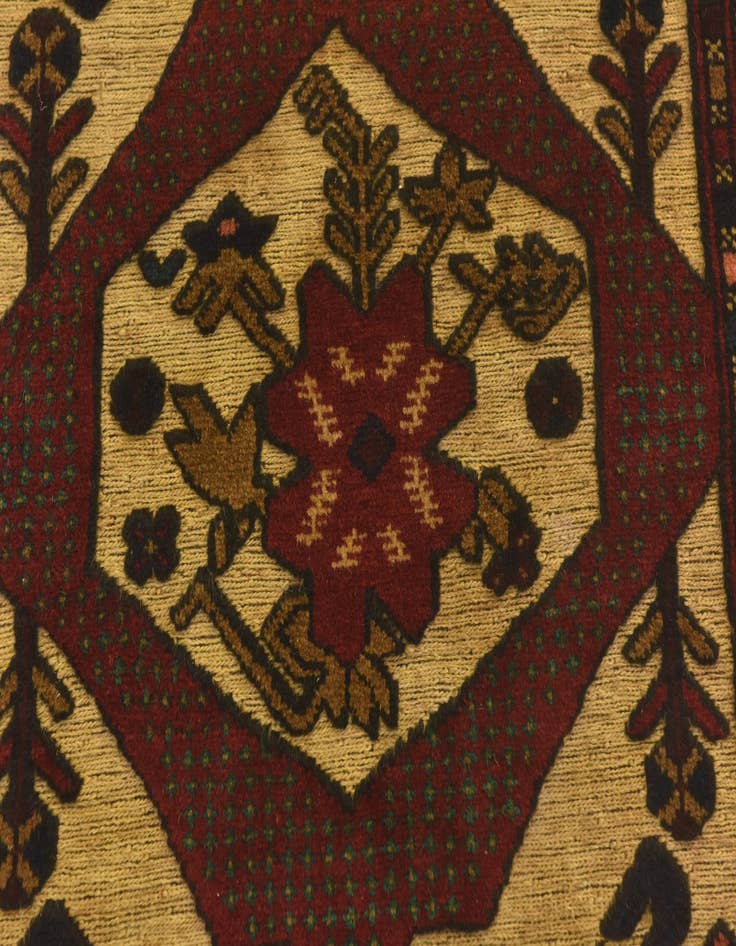 Detail image of  3' x 4' 7  Hand Knotted Sumak Wool Rug