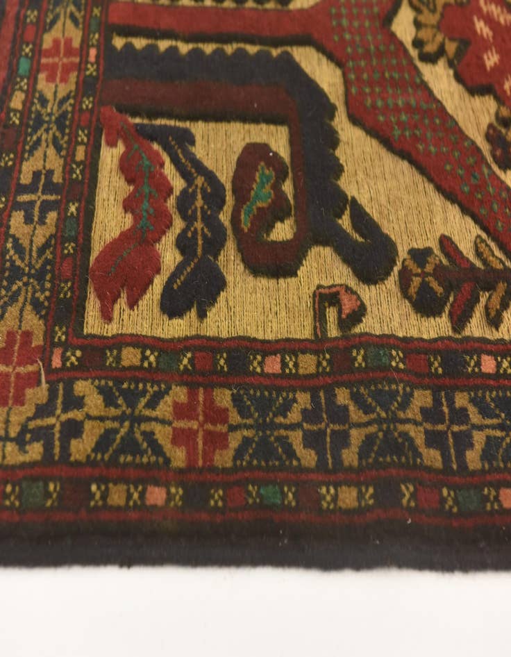 Detail image of  3' x 4' 7  Hand Knotted Sumak Wool Rug