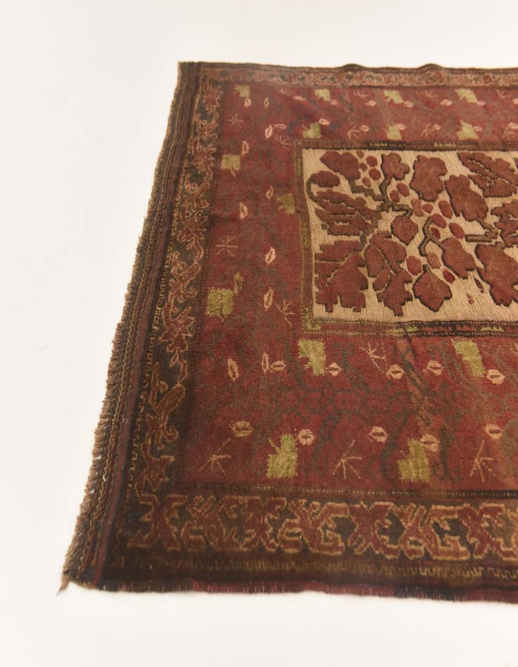 Detail image of  4' x 5' 9  Hand Knotted Sumak Wool Rug