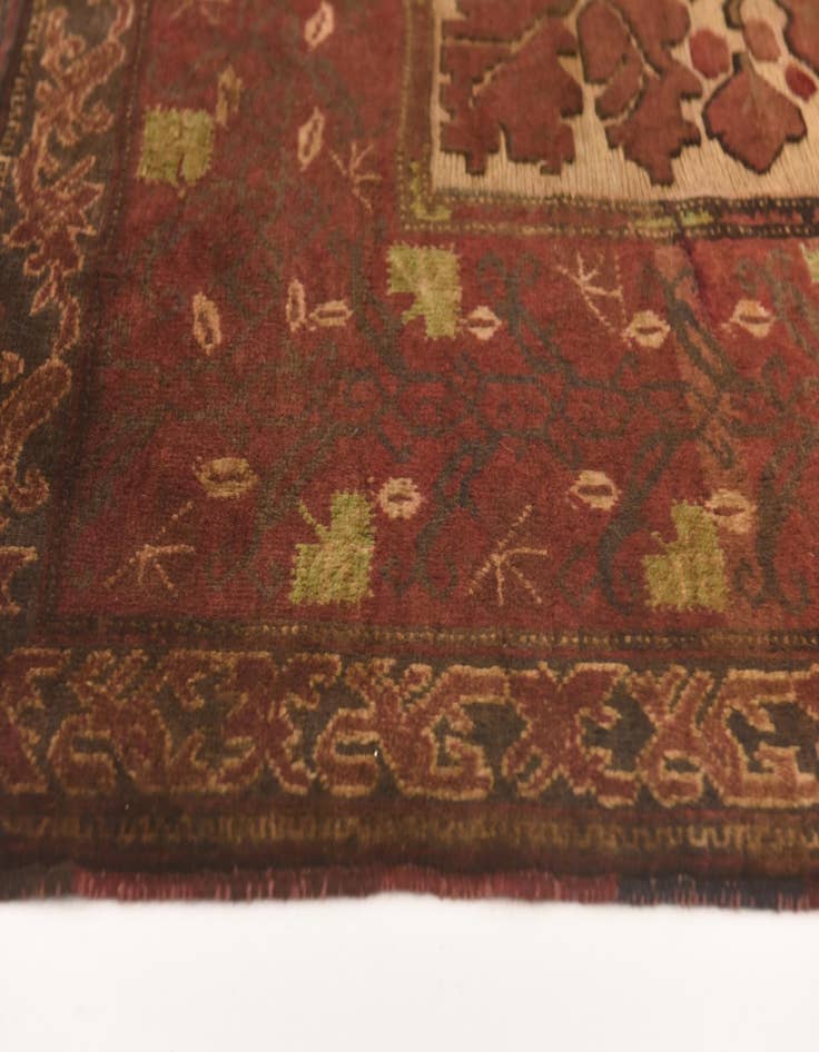 Detail image of  4' x 5' 9  Hand Knotted Sumak Wool Rug