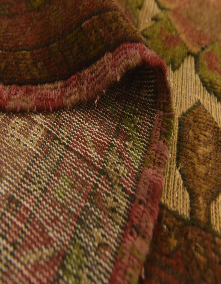 Detail image of  4' x 5' 10  Hand Knotted Sumak Wool Rug