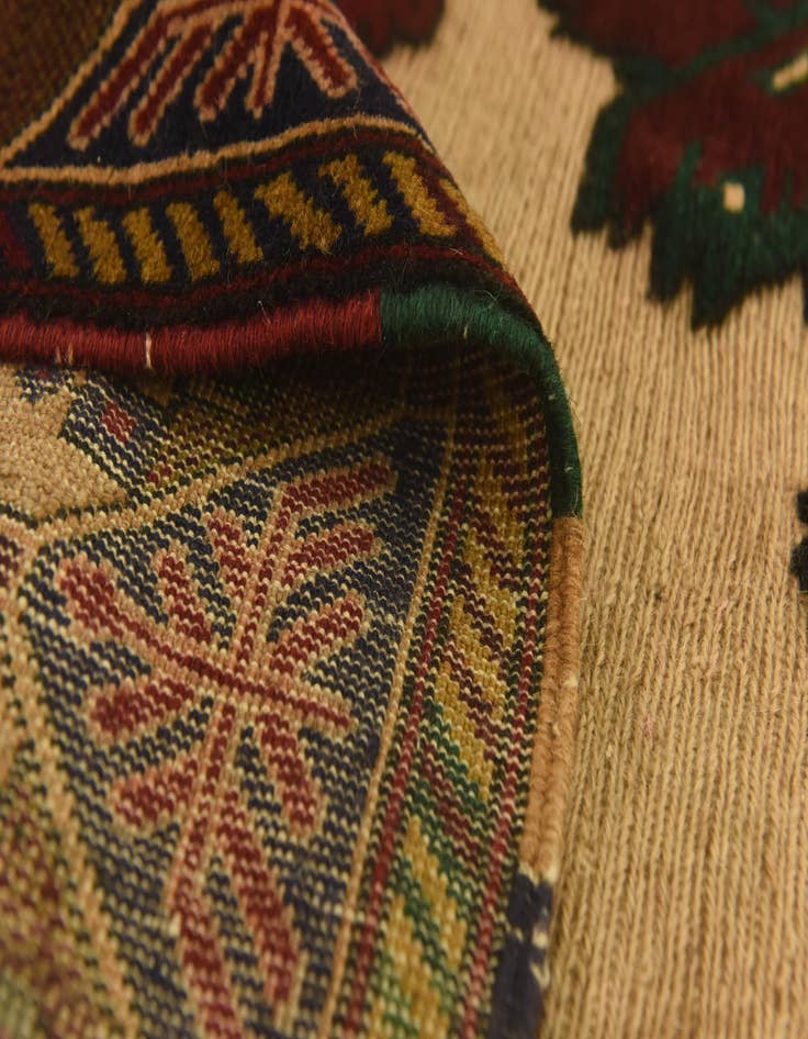 Detail image of  4' 2 x 6'  Hand Knotted Sumak Wool Rug