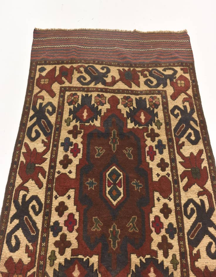 Detail image of  3' 10 x 6'  Hand Knotted Sumak Wool Rug