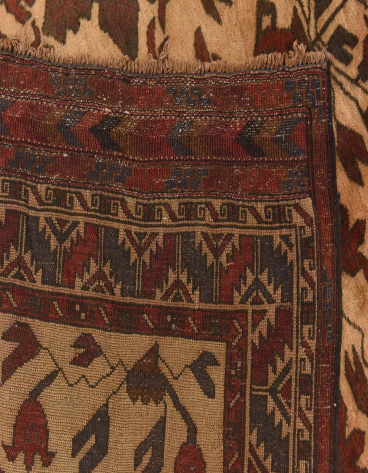 Detail image of  4' 5 x 6'  Hand Knotted Sumak Wool Rug