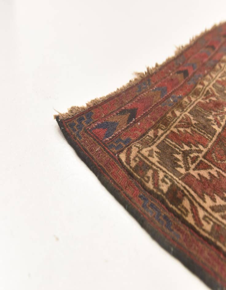 Detail image of  4' 5 x 6'  Hand Knotted Sumak Wool Rug