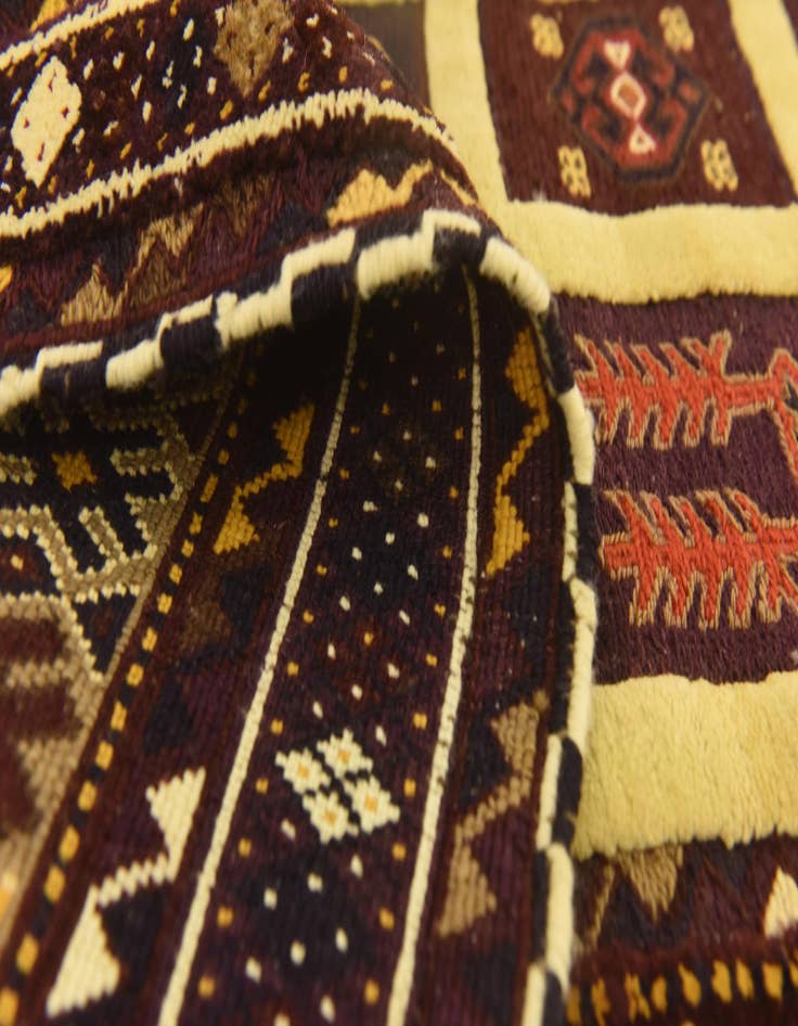 Detail image of  4' 6 x 6' 6  Hand Knotted Sumak Wool Rug