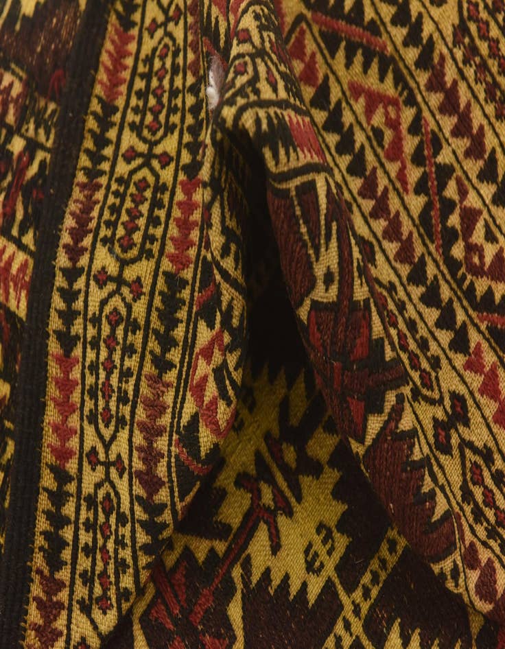 Detail image of  4' 2 x 6' 5  Hand Knotted Sumak Wool Rug