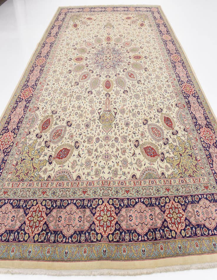 Detail image of  9' 10 x 13' 4  Hand Knotted Tabriz Persian Rug