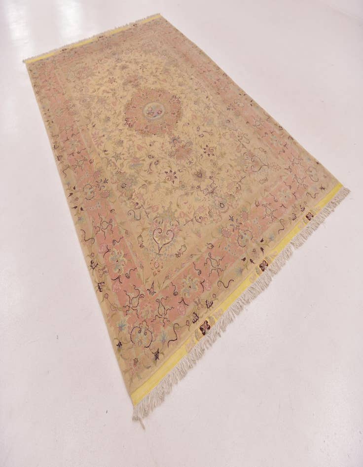 Detail image of  6' 6 x 10'  Hand Knotted Tabriz Persian Rug