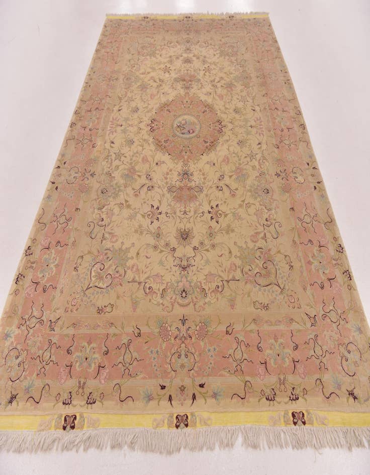 Detail image of  6' 6 x 10'  Hand Knotted Tabriz Persian Rug