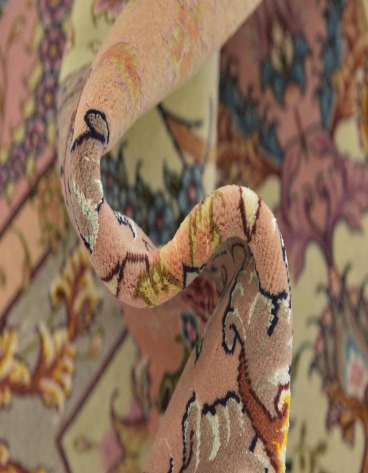 Detail image of  9' 10 x 13'  Hand Knotted Tabriz Persian Rug