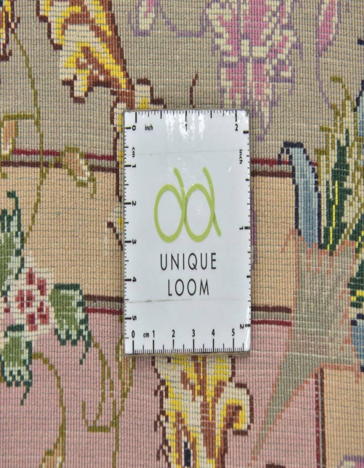 Detail image of  9' 10 x 13'  Hand Knotted Tabriz Persian Rug