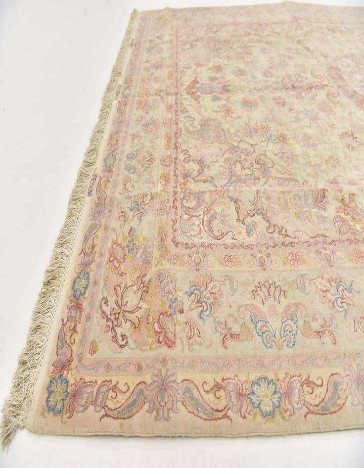 Detail image of  6' 6 x 10'  Hand Knotted Tabriz Persian Rug