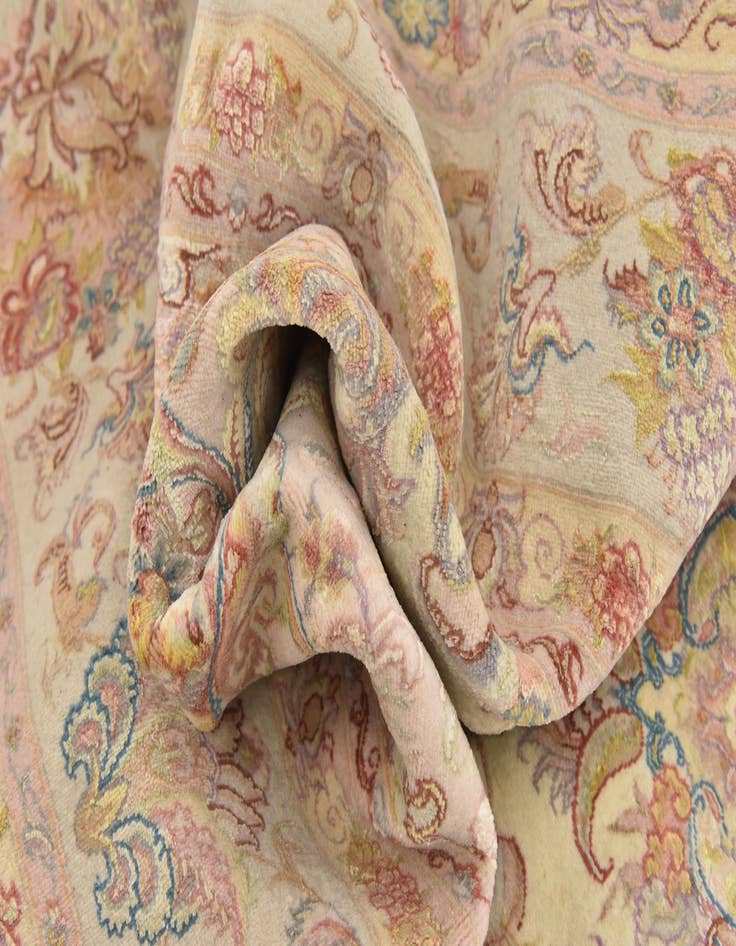 Detail image of  6' 6 x 10'  Hand Knotted Tabriz Persian Rug