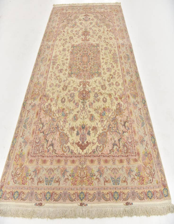 Detail image of  6' 6 x 10'  Hand Knotted Tabriz Persian Rug