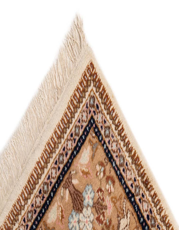 Detail image of  6' 6 x 10' 3  Hand Knotted Tabriz Oriental Wool Rug