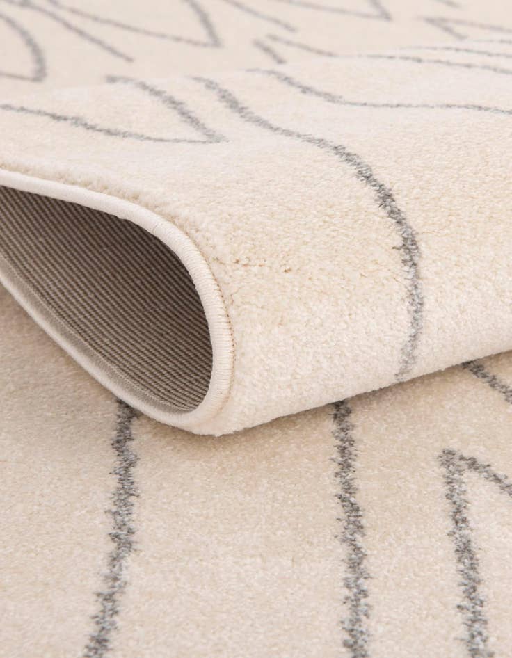 Detail image of  2' x 3' Titania Rug