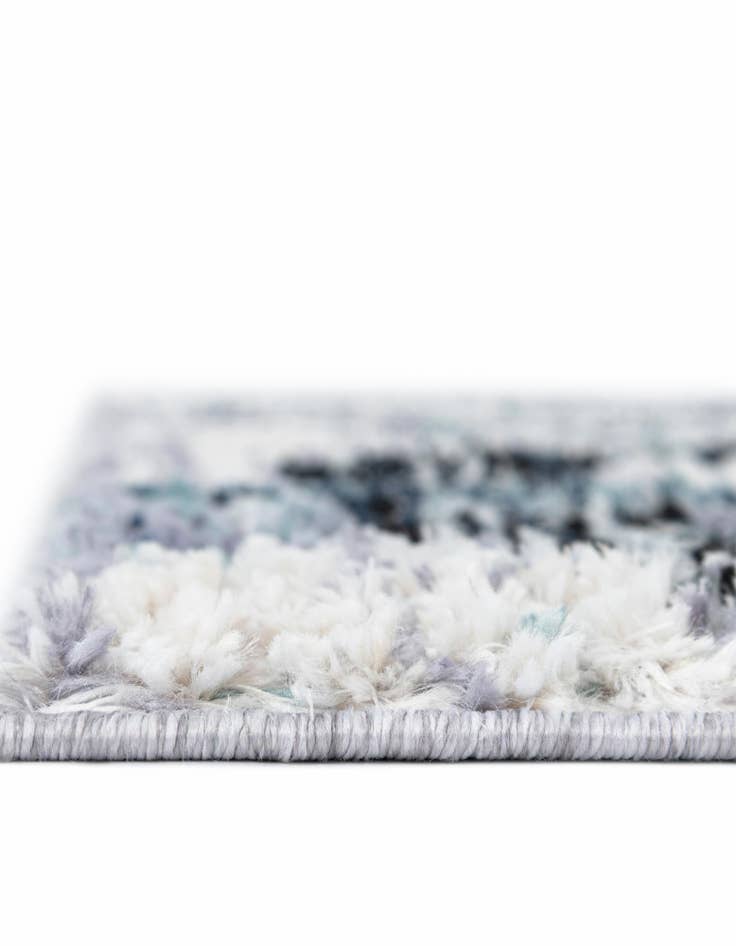 Detail image of  4' 1 x 6' 1 Tucson Rug